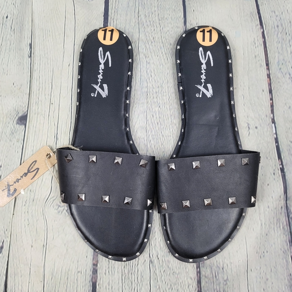 SEVEN7 | Duo rock stud slide slipon sandals